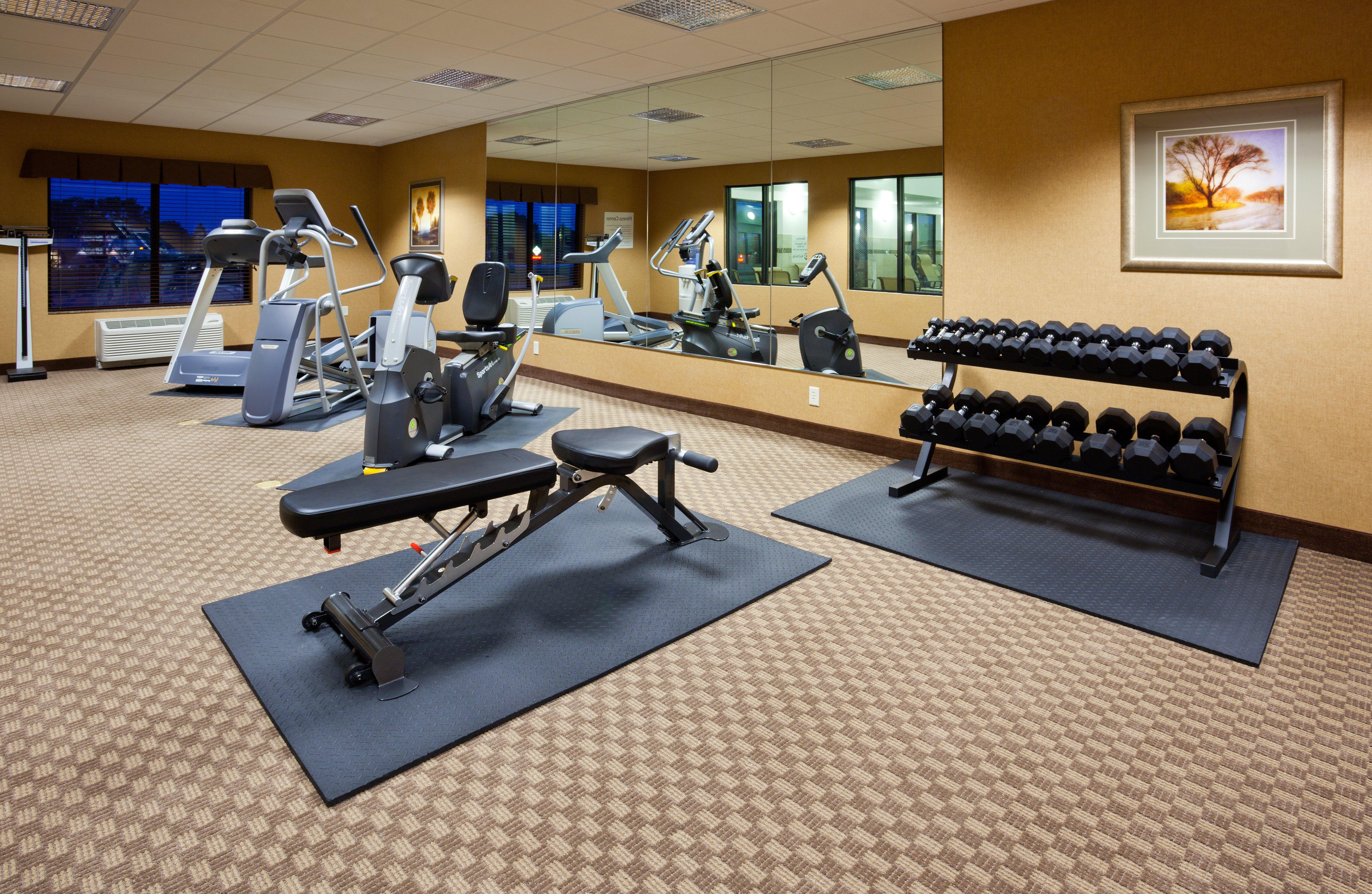 Holiday Inn Express & Suites - Mason City By Ihg Exterior foto