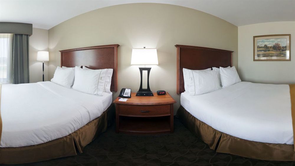 Holiday Inn Express & Suites - Mason City By Ihg Exterior foto