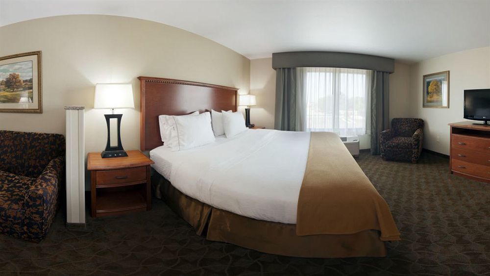 Holiday Inn Express & Suites - Mason City By Ihg Exterior foto