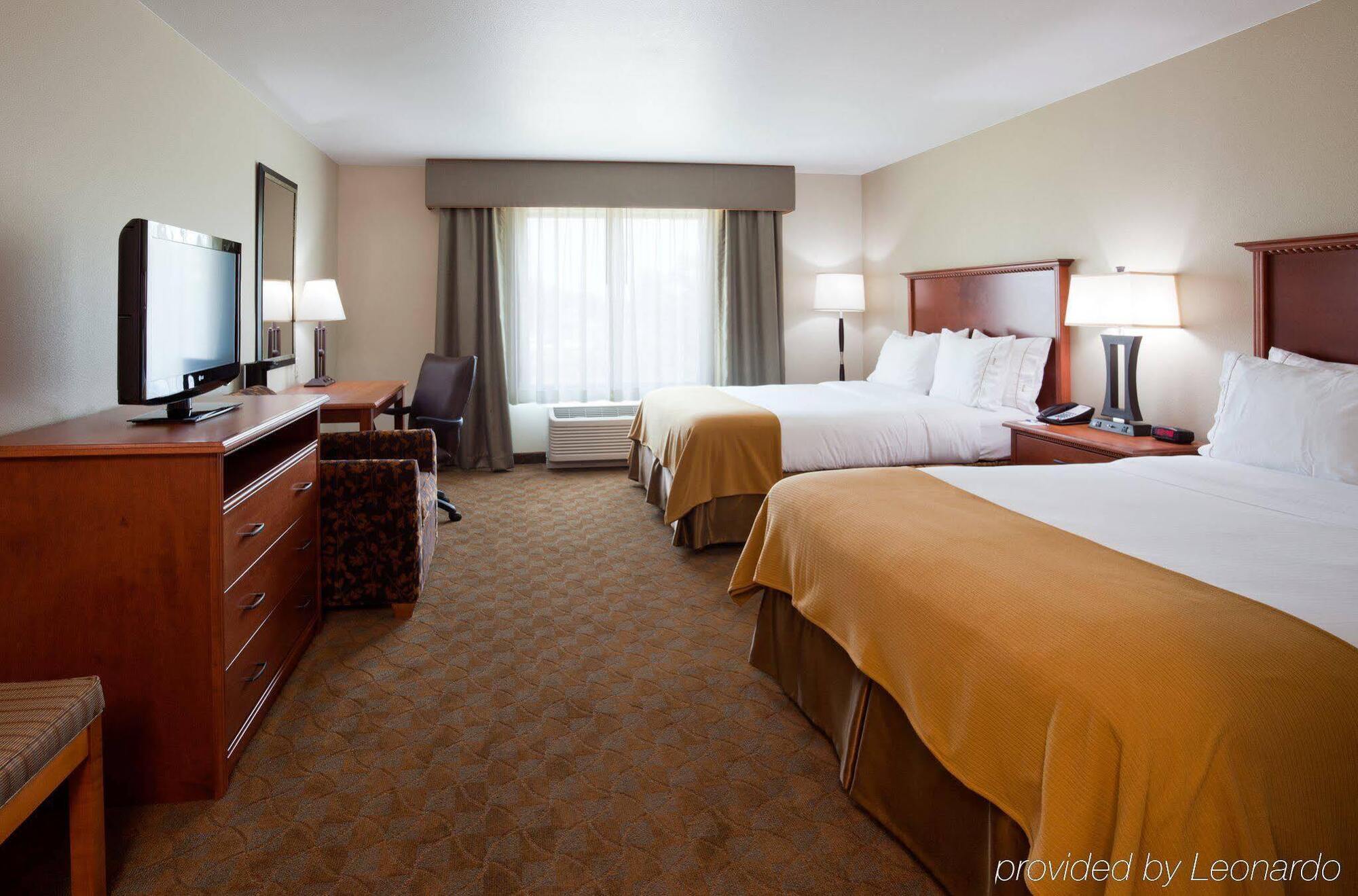 Holiday Inn Express & Suites - Mason City By Ihg Exterior foto